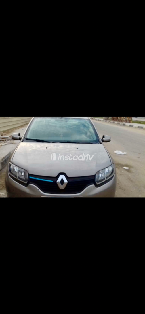 Renault Logan 2016 Gold Used for Sale - 4