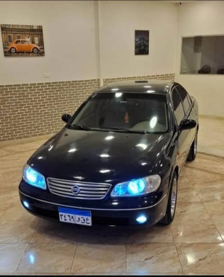نيسان صنى 2007 أسود مستعملة للبيع