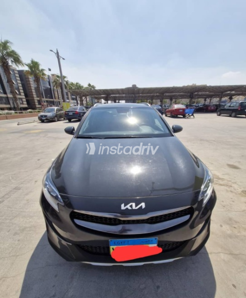 Kia Xceed 2022 Gray Used for Sale - 1