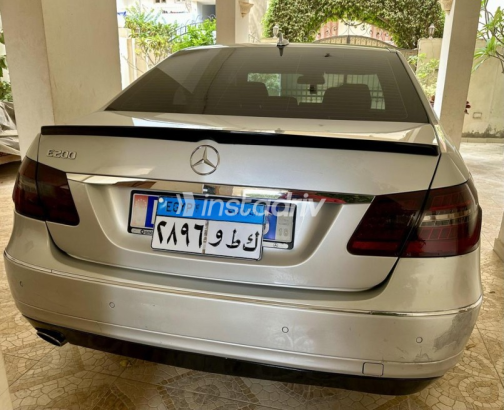 مرسيدس E 200 2010 فضي مستعملة للبيع - 2