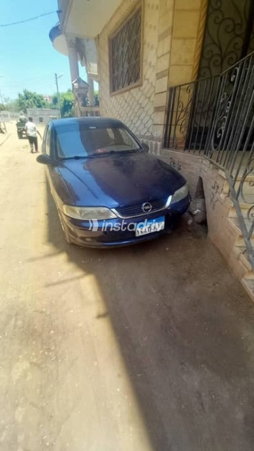 Opel Vectra 2000 Dark Blue Used for Sale - 1