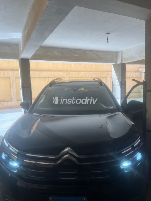 سيتروين C5 اير كروس 2021 أسود مستعملة للبيع - 2