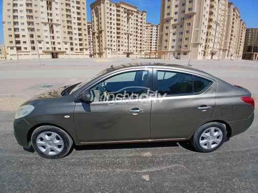 Nissan Sunny 2015 Bronze Used for Sale - 1