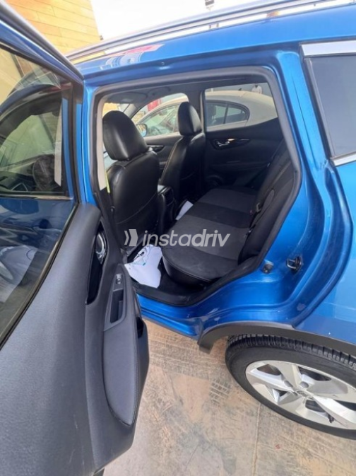Nissan Qashqai 2021 White Used for Sale - 5