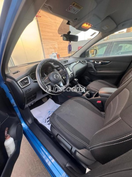 Nissan Qashqai 2021 White Used for Sale - 6