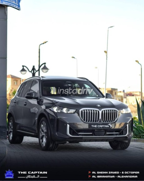 بي ام دبليو X5 2024 رمادي مستعملة للبيع - 1