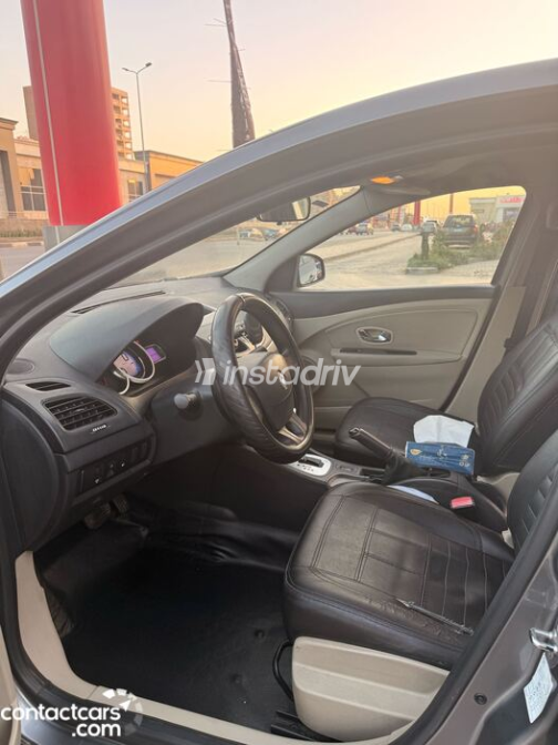 Renault Fluence 2015 Gray Used for Sale - 7
