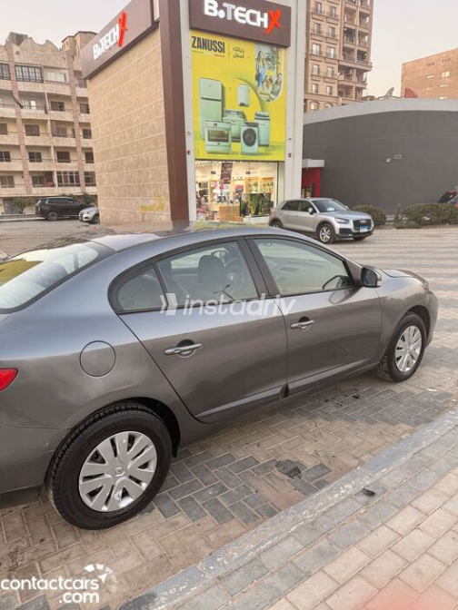 Renault Fluence 2015 Gray Used for Sale - 8