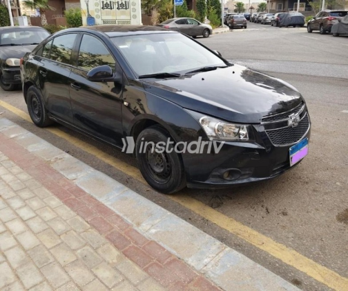 شيفروليه كروز 2010 أسود مستعملة للبيع - 1