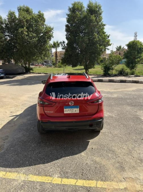 Nissan Qashqai 2018 White Used for Sale - 4