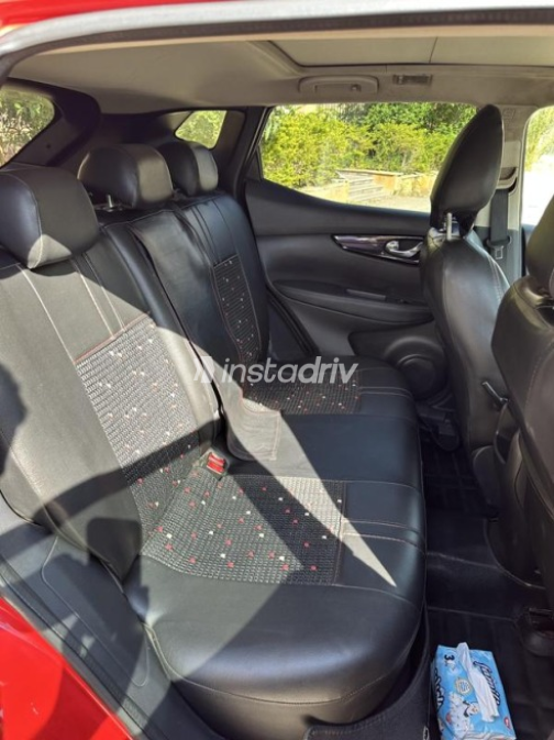 Nissan Qashqai 2018 White Used for Sale - 7