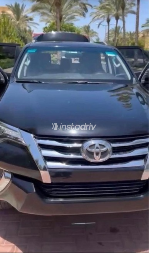 Toyota Fortuner 2021 White Used for Sale - 1