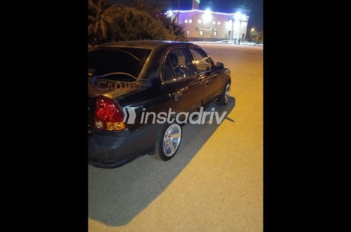 هيونداي فيرنا 2011 أسود مستعملة للبيع - 1