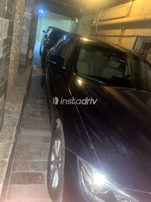 بي ام دبليو 318 2018 أزرق مستعملة للبيع - 3