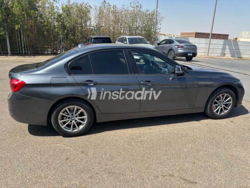 BMW 318 2018 Gray Used for Sale - 4
