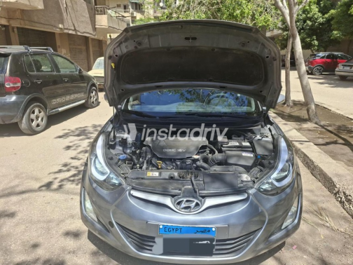 هيونداي إلنترا ام دى 2015 رمادي مستعملة للبيع - 1