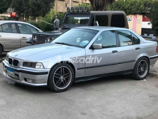 بي ام دبليو 318 1996 فضي مستعملة للبيع - 2
