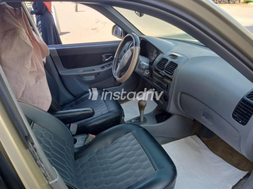 Hyundai Verna 2005 Gold Used for Sale - 1