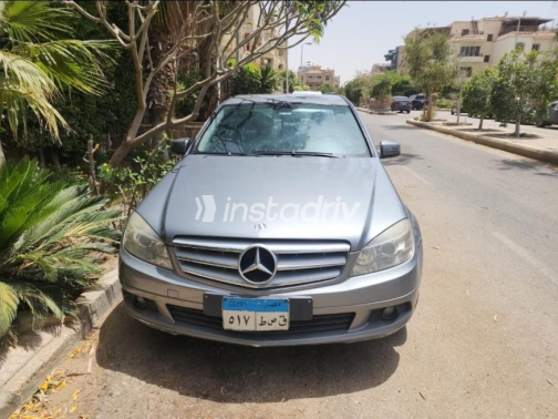 مرسيدس C 180 2010 رمادي مستعملة للبيع - 1