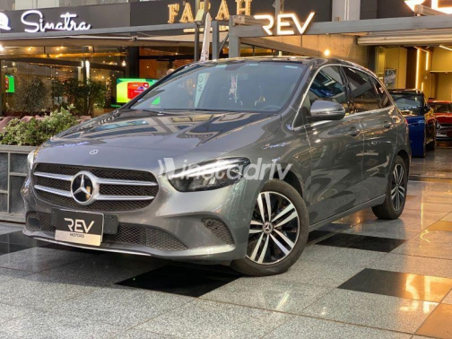 Mercedes B 180 2021 Gray Used for Sale - 1