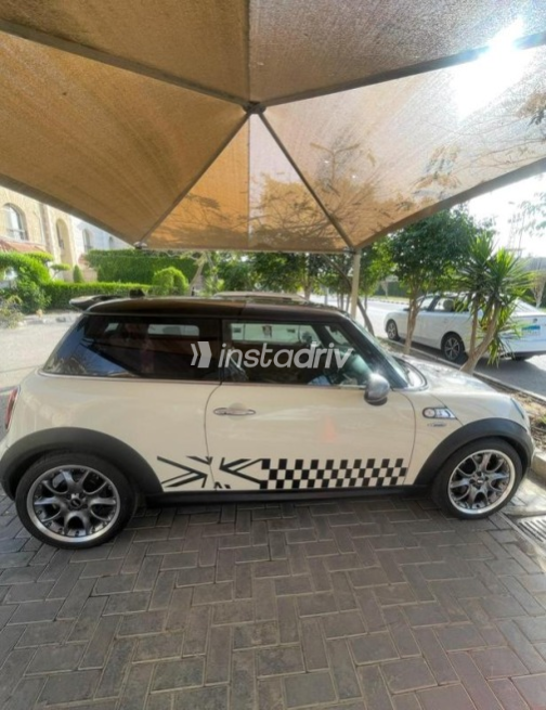 Mini Mini Cooper S 2011 White Used for Sale - 8