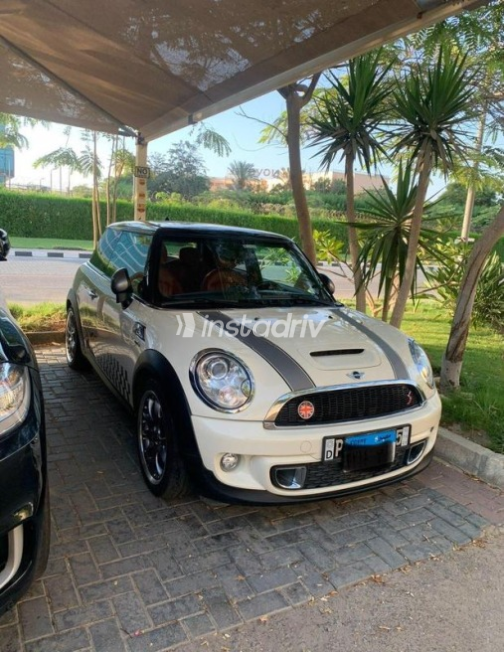 Mini Mini Cooper S 2011 White Used for Sale - 10