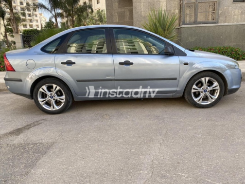 Ford Focus 2006 White Used for Sale - 6