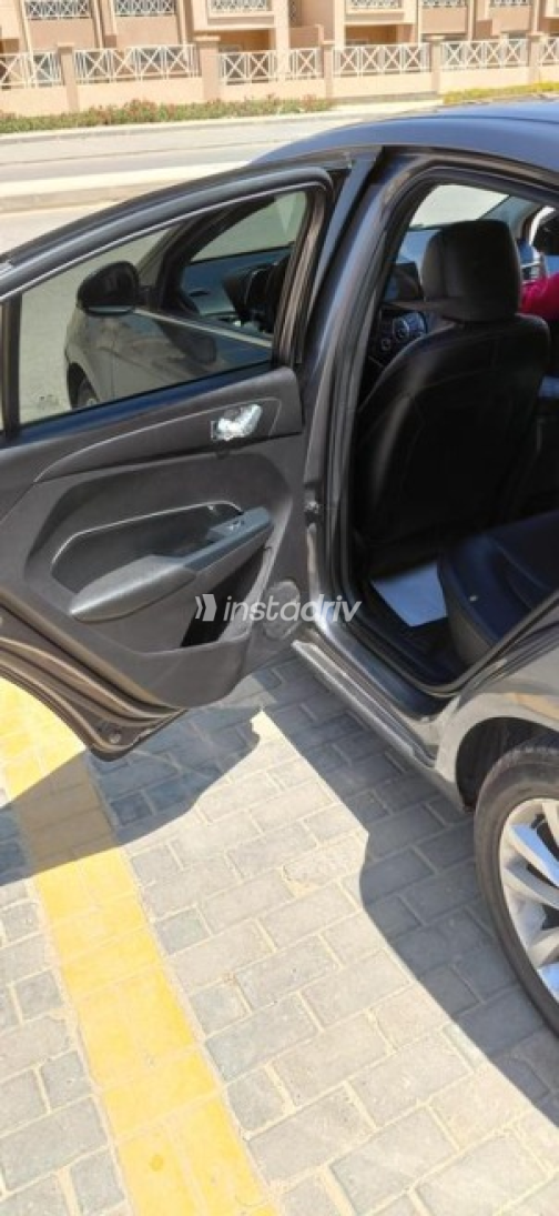 شيرى اريزو 5 2021 أبيض مستعملة للبيع - 3