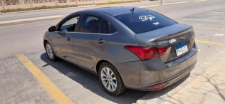 شيرى اريزو 5 2021 أبيض مستعملة للبيع