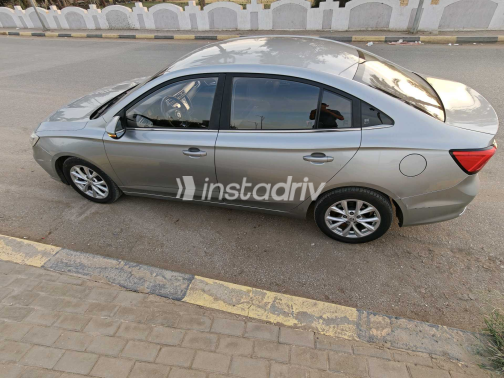 ام جى 5 2021 رمادي مستعملة للبيع - 2