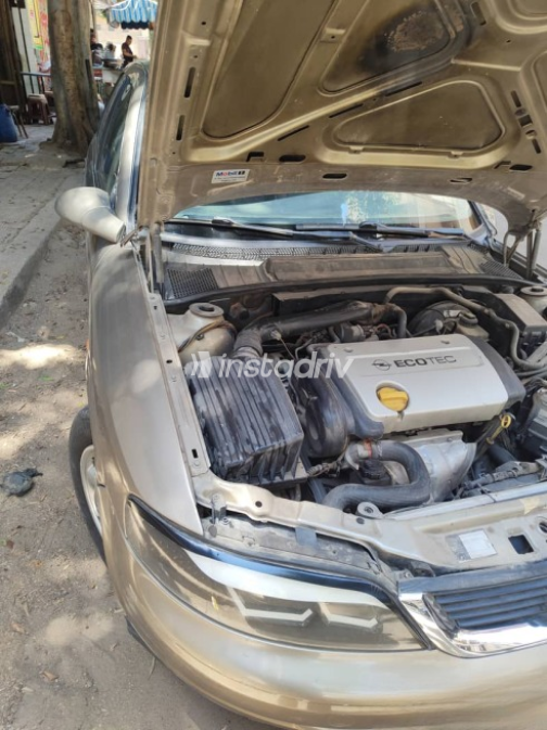 Opel Vectra 2003 Gold Used for Sale - 2