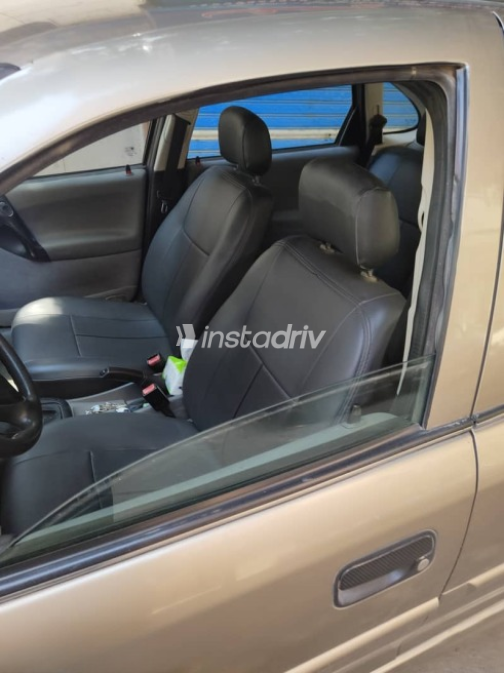 Opel Vectra 2003 Gold Used for Sale - 6
