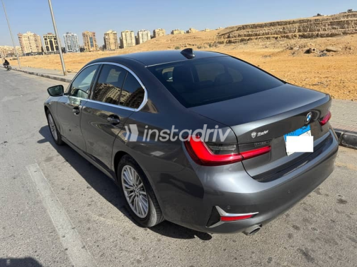 BMW 320 2020 Gray Used for Sale - 4