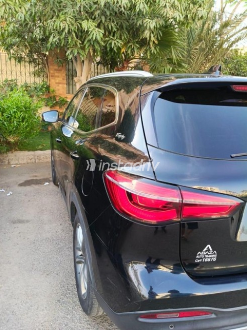 MG HS 2022 Black Used for Sale - 3