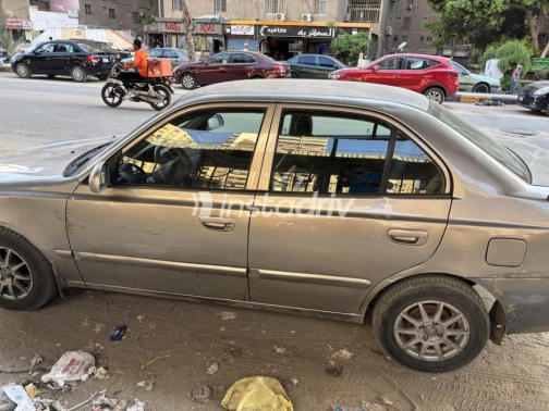 هيونداي فيرنا 2010 موكا مستعملة للبيع - 5