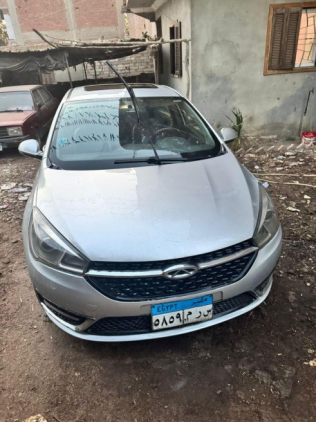 شيرى اريزو 5 2019 أبيض مستعملة للبيع