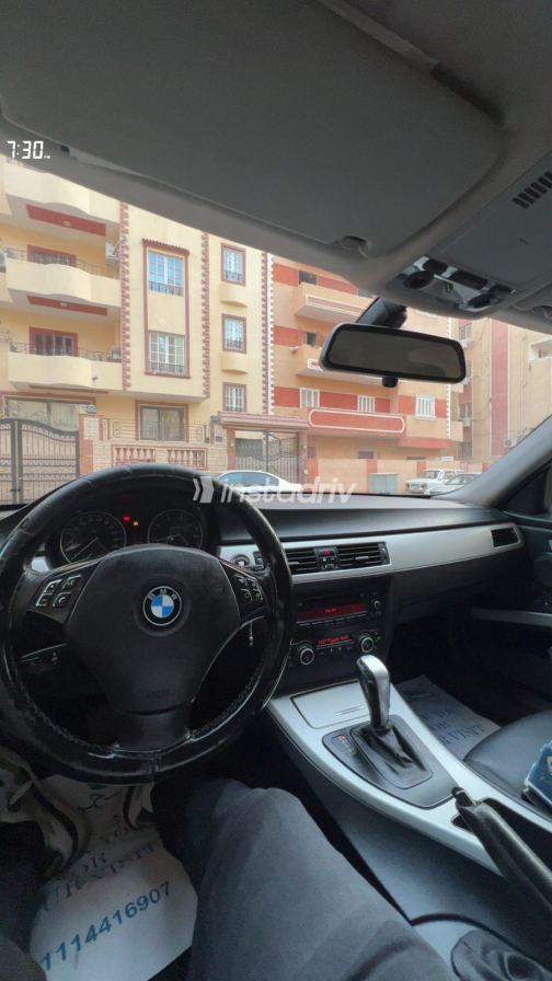 BMW 318 2010 Silver Used for Sale - 3