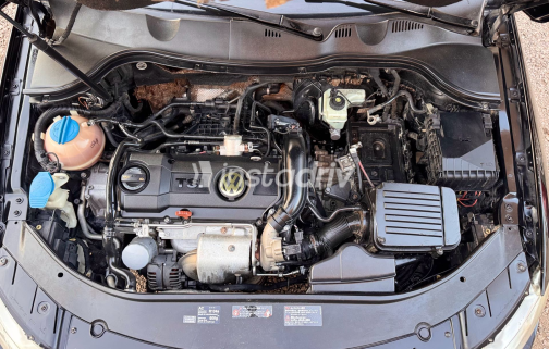 Volkswagen Passat 2010 Black Used for Sale - 6