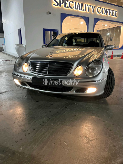 مرسيدس E 240 2003 فضي مستعملة للبيع - 6