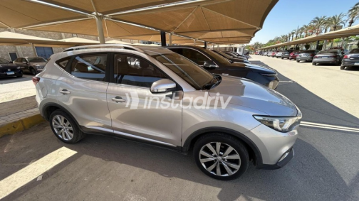 MG ZS 2019 White Used for Sale - 4