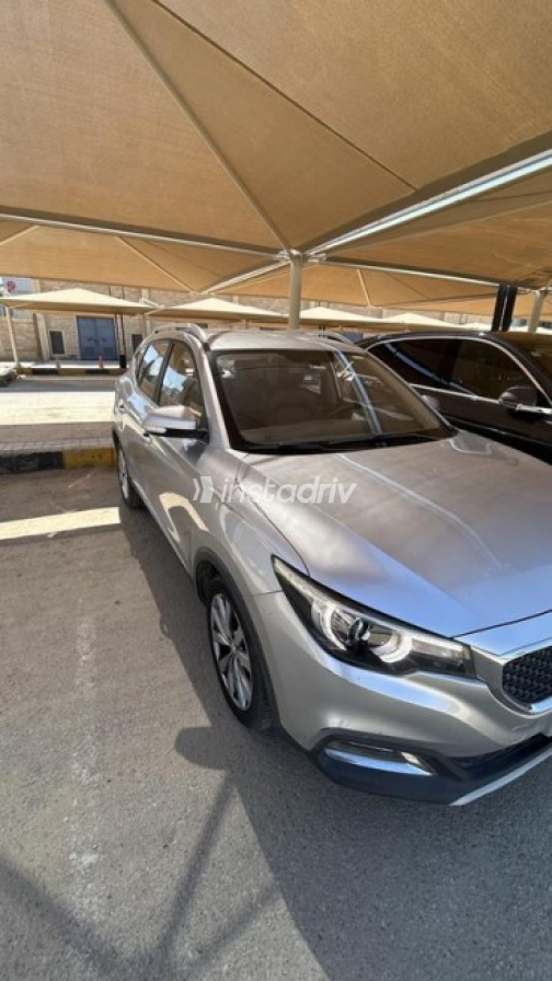 MG ZS 2019 White Used for Sale - 5