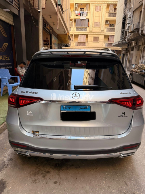 Mercedes GLE 450 2023 Silver Used for Sale - 2