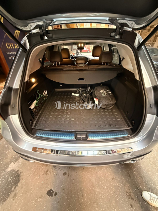 Mercedes GLE 450 2023 Silver Used for Sale - 3