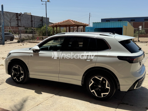 Volkswagen Tiguan 2025 White Used for Sale - 1