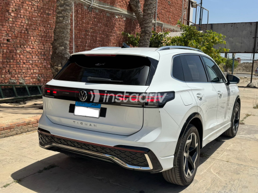 Volkswagen Tiguan 2025 White Used for Sale - 9