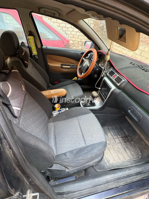 Skoda Octavia 2003 White Used for Sale - 7