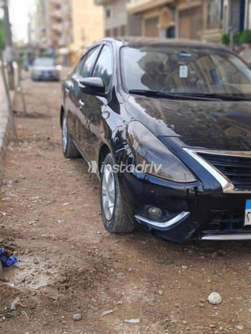 Nissan Sunny 2016 Black Used for Sale - 3