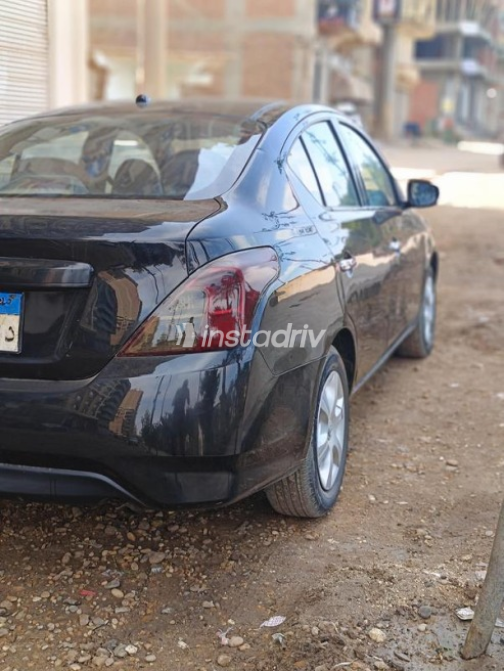 Nissan Sunny 2016 Black Used for Sale - 5