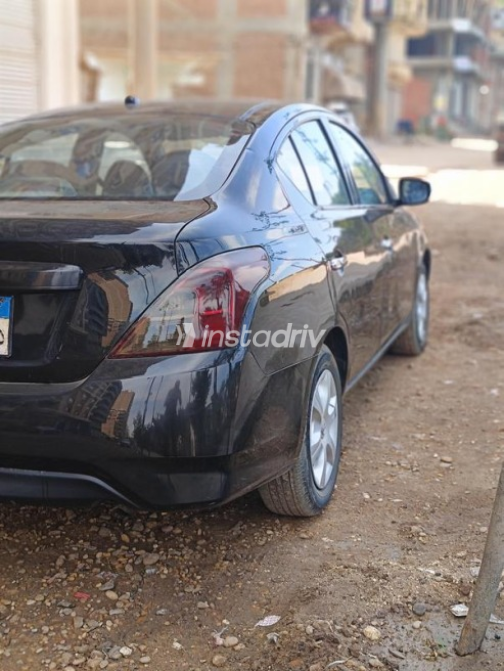 Nissan Sunny 2016 Black Used for Sale - 6