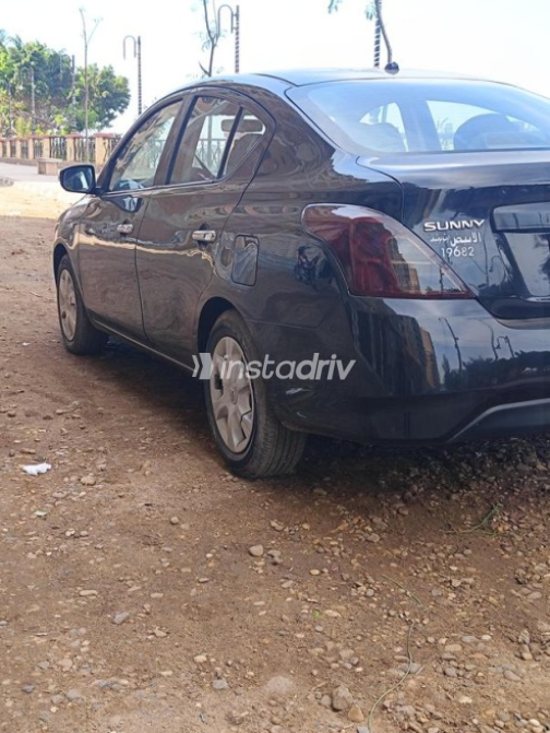 Nissan Sunny 2016 Black Used for Sale - 7
